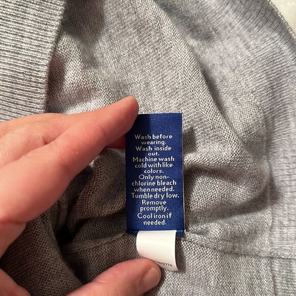 APT. 9 S Silver Gray Merino Wool Blend Fine Knit V-Neck Pullover Sweater - Picture 12 of 12